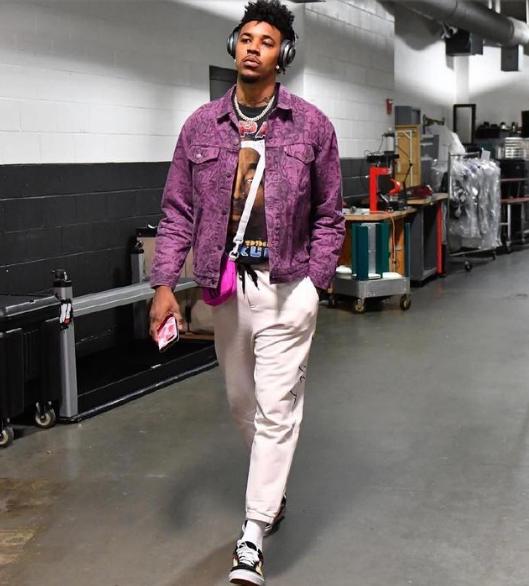 西媒：亚马尔之前进球后“戴”皇冠是为了前女友，而不是傲慢（西媒：亚马尔进球后“加冕”手势是献给前女友，并非傲慢）