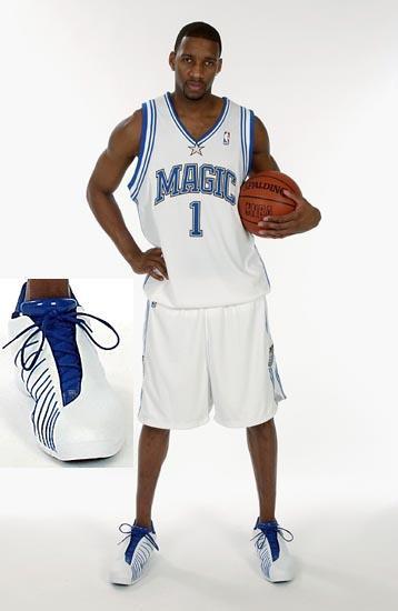 体图：皇马受够了维尼修斯的出格行为，准备明夏将其出售（体图：皇马已对维尼修斯的出格行为失去耐心，计划明夏将其出售）