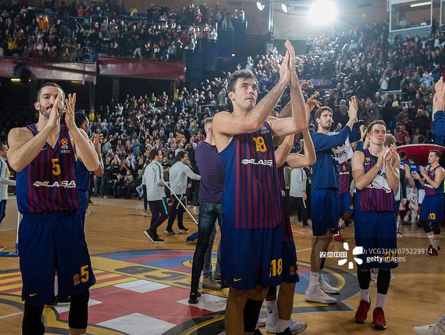 新掌门刚接手成都蓉城！就直接搞定三笔重量级签约，值得期待（成都蓉城新帅上任，三笔重磅签约火速敲定，前景可期）