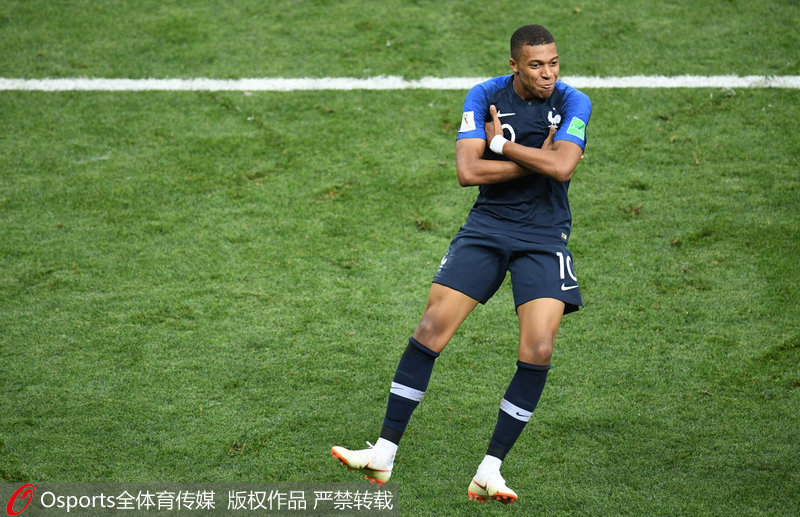 官方：美加墨世界杯所有比赛上下半场都有3分钟补水时间