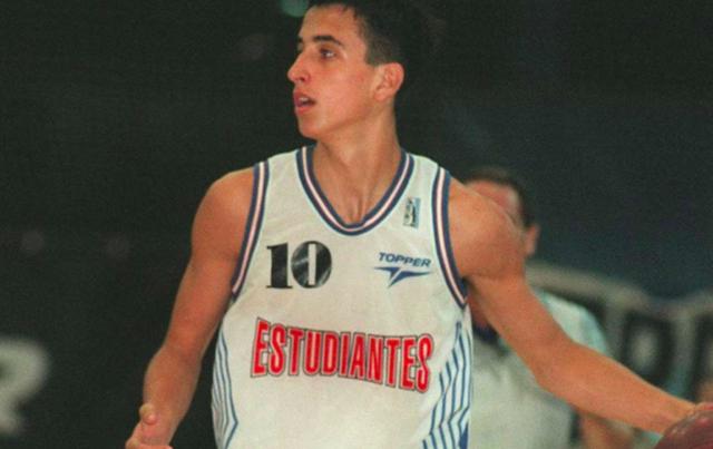 经友好协商，深圳新鹏城足球俱乐部今日宣布任命陈涛...（深圳新鹏城俱乐部官宣：经协商一致，陈涛即日起上任...）