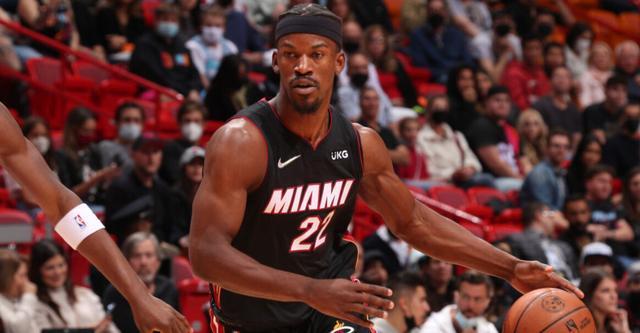 球员面临 球员面临